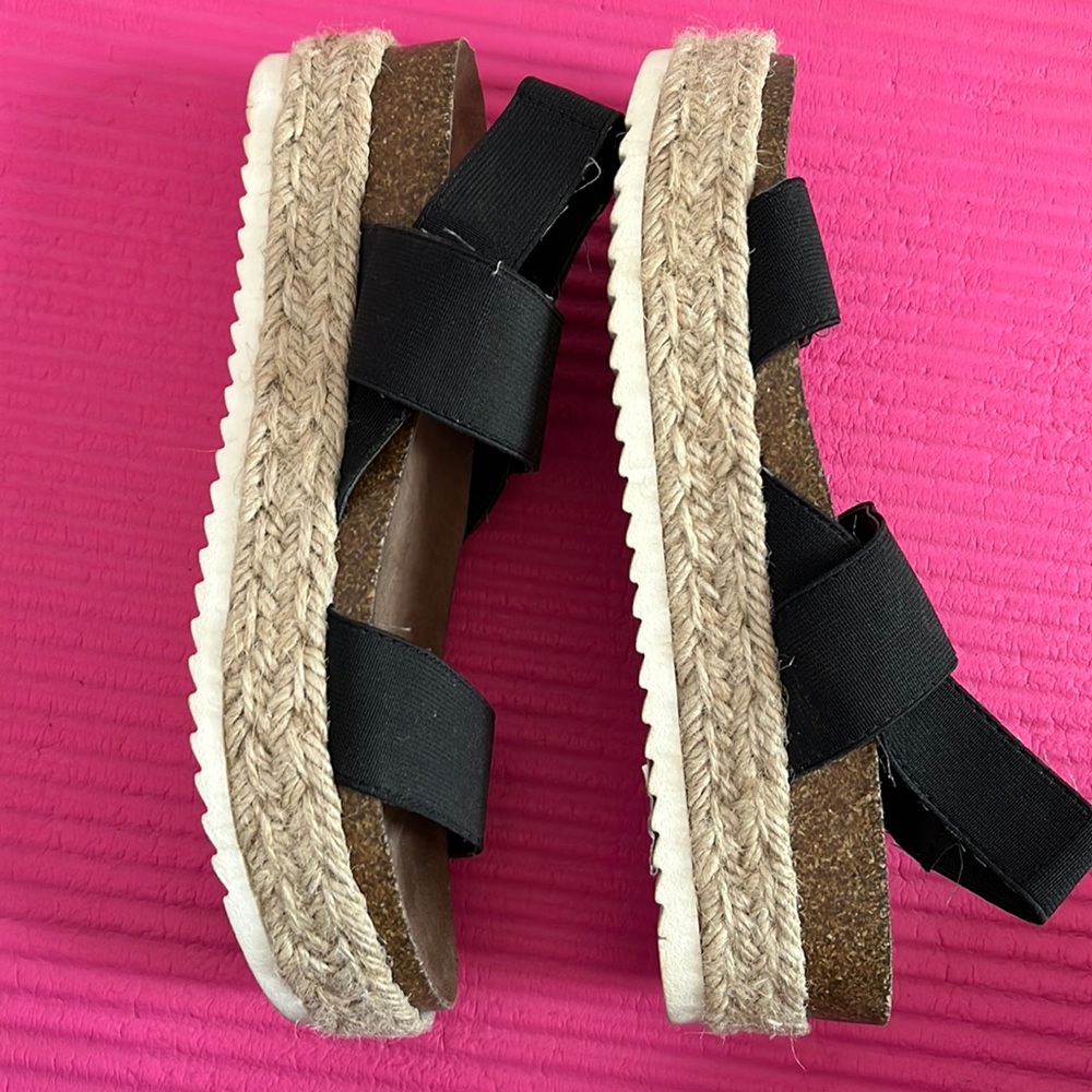 Madden Girl Sandals | Size 6M